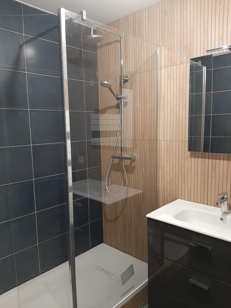 Atlantique Aqua Service Travaux De Plomberie Et De Chauffage A Saint Herblain Salle De Bain