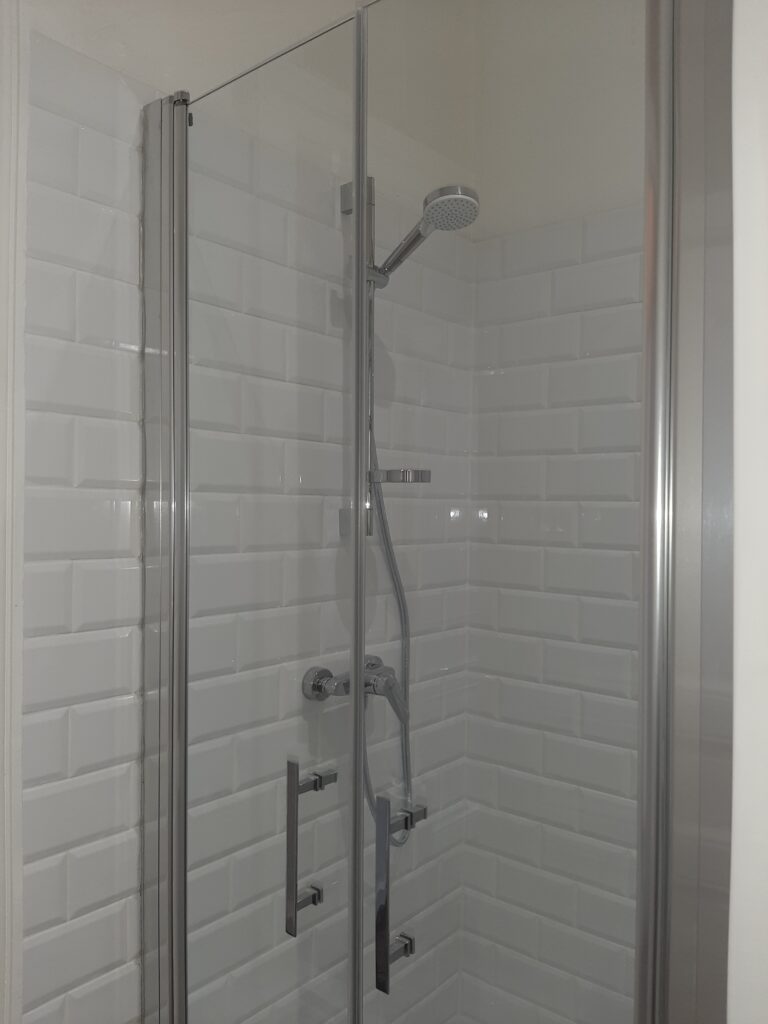 Atlantique Aqua Service Travaux De Plomberie Et De Chauffage A Saint Herblain Salle De Bain1